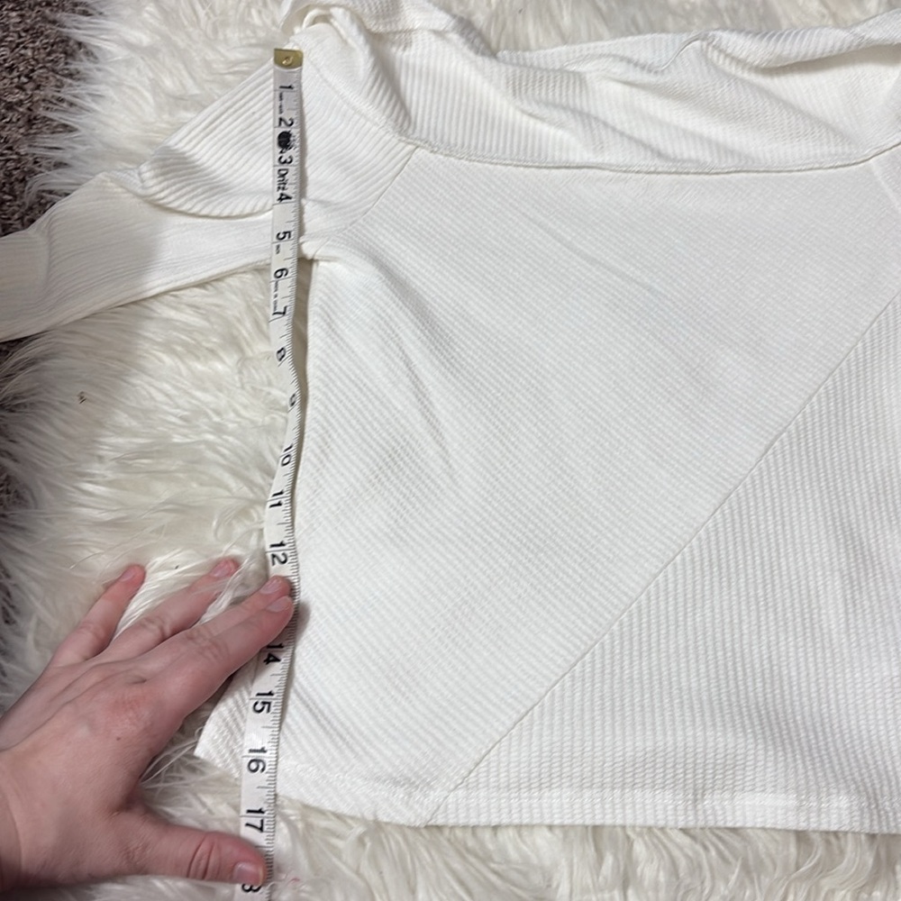 NWOT Elodie White Off The Shoulder Waffle Knit Top Cropped S - Picture 10 of 12